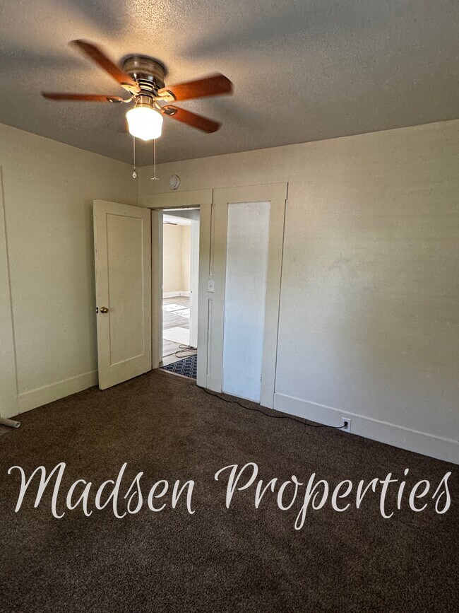 Building Photo - 2350 B St