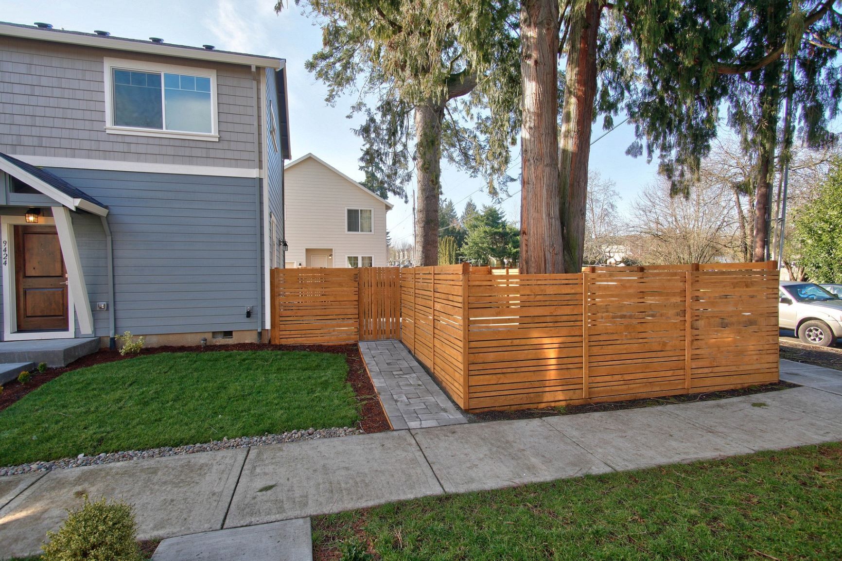 Building Photo - 9424 N Macrum Ave