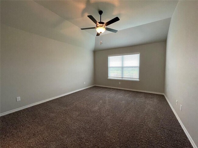 Building Photo - 806 Hollyhock Dr