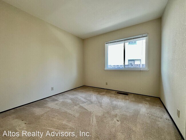 Building Photo - 4 br, 2 bath House - 39 Nugget Place