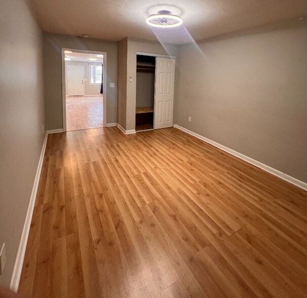 Building Photo - 110 Main St