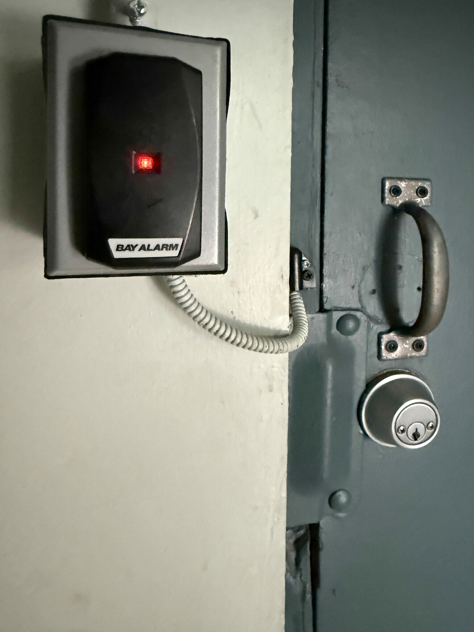 Building Photo - 250 Linden Ave