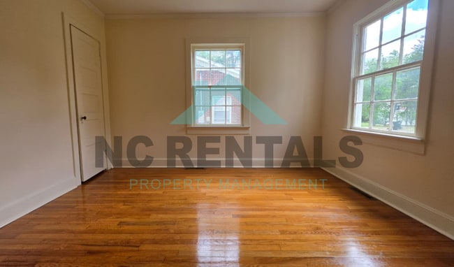 Building Photo - 1313 Holman St