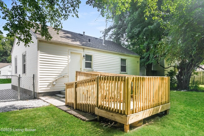 Building Photo - 3002 Penway Ave