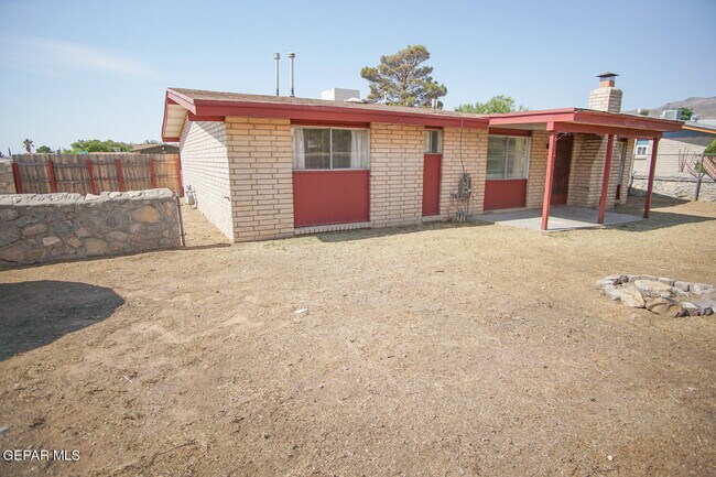 Building Photo - 5009 Sycene Ct