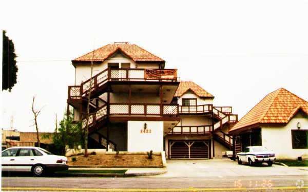 Building Photo - 8422 Whitaker St