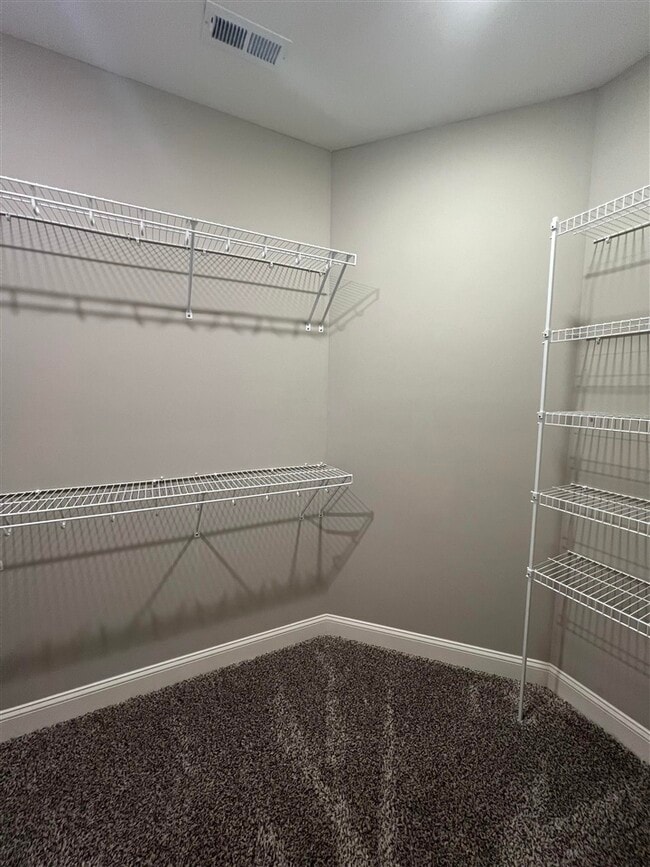 Building Photo - 556 Cumberland Pointe Ln