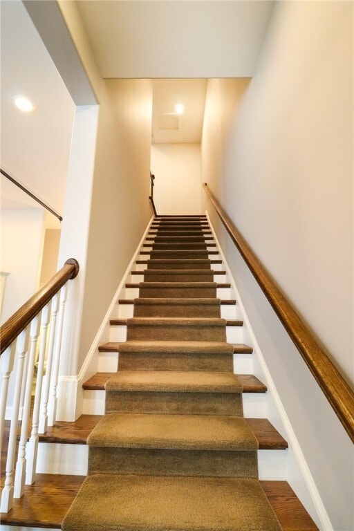 Building Photo - 64 E Market St