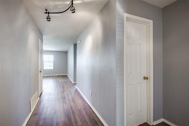 Building Photo - 2413 Briar Forest Dr