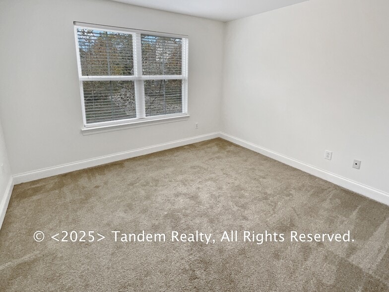 Building Photo - 209 Watson View Dr