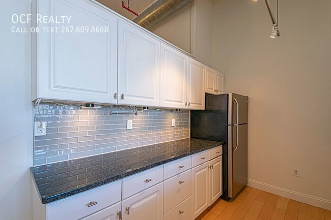 Building Photo - One Bedroom Northern Liberties Loft