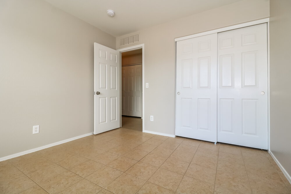 Building Photo - 14715 N 124th Ave