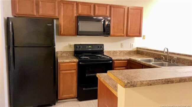 Building Photo - 6771 Willowbrook Dr