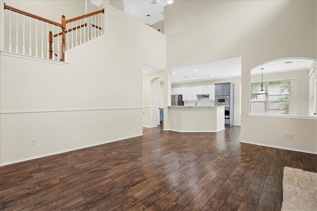 Building Photo - 2225 Speidel Dr
