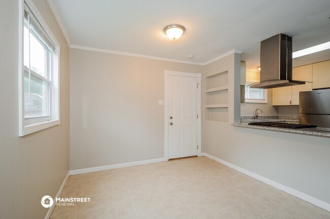 Building Photo - 9150 Harold Dr