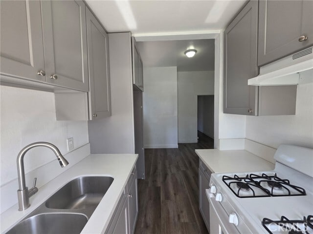 Building Photo - 2223 E 2nd St