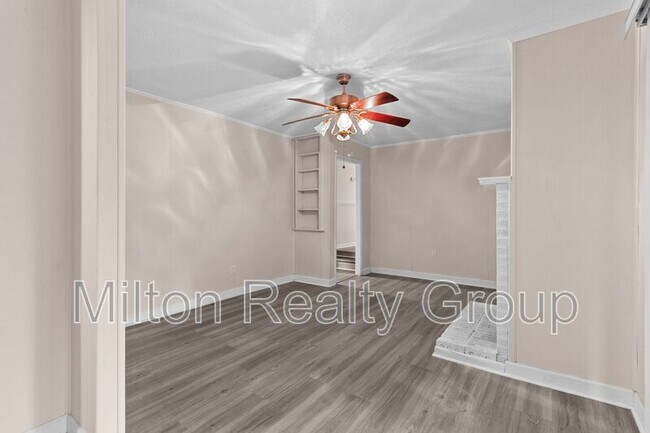 Building Photo - 6203 Vigilante Ct