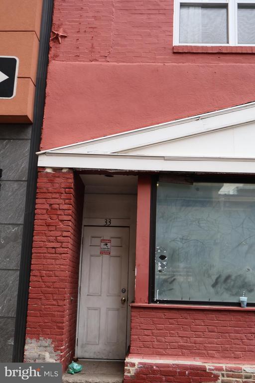 Building Photo - 33 S 19th St