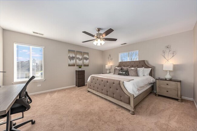 Building Photo - 2484 Warm Springs Ln