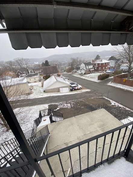 Building Photo - 229 State St