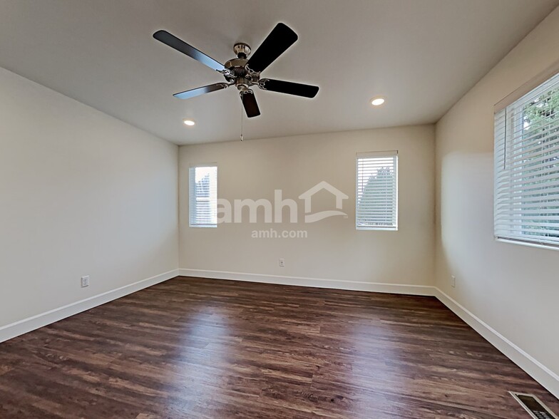 Building Photo - 30826 SE 418th St