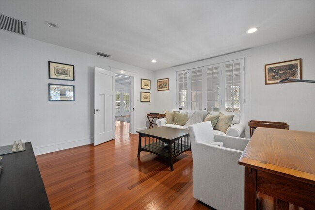 Building Photo - 141 Chilean Ave