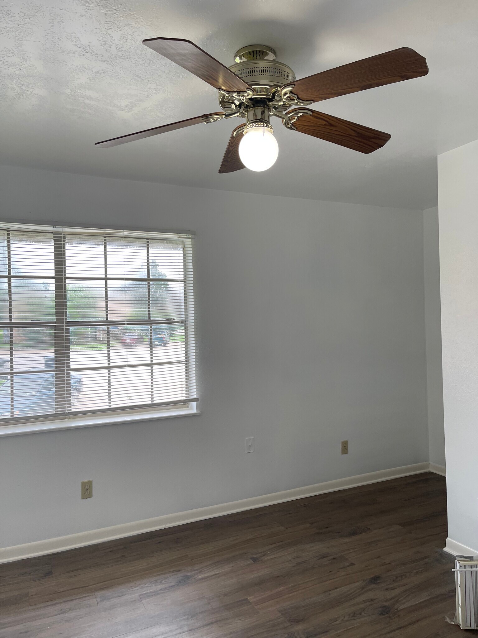 Building Photo - 1205 Vinyard Ct