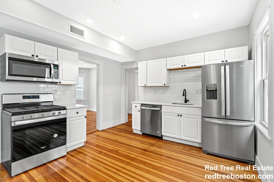 Building Photo - 79 Pleasant St