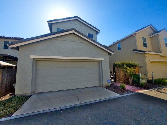 Building Photo - 4567 Juneberry Dr
