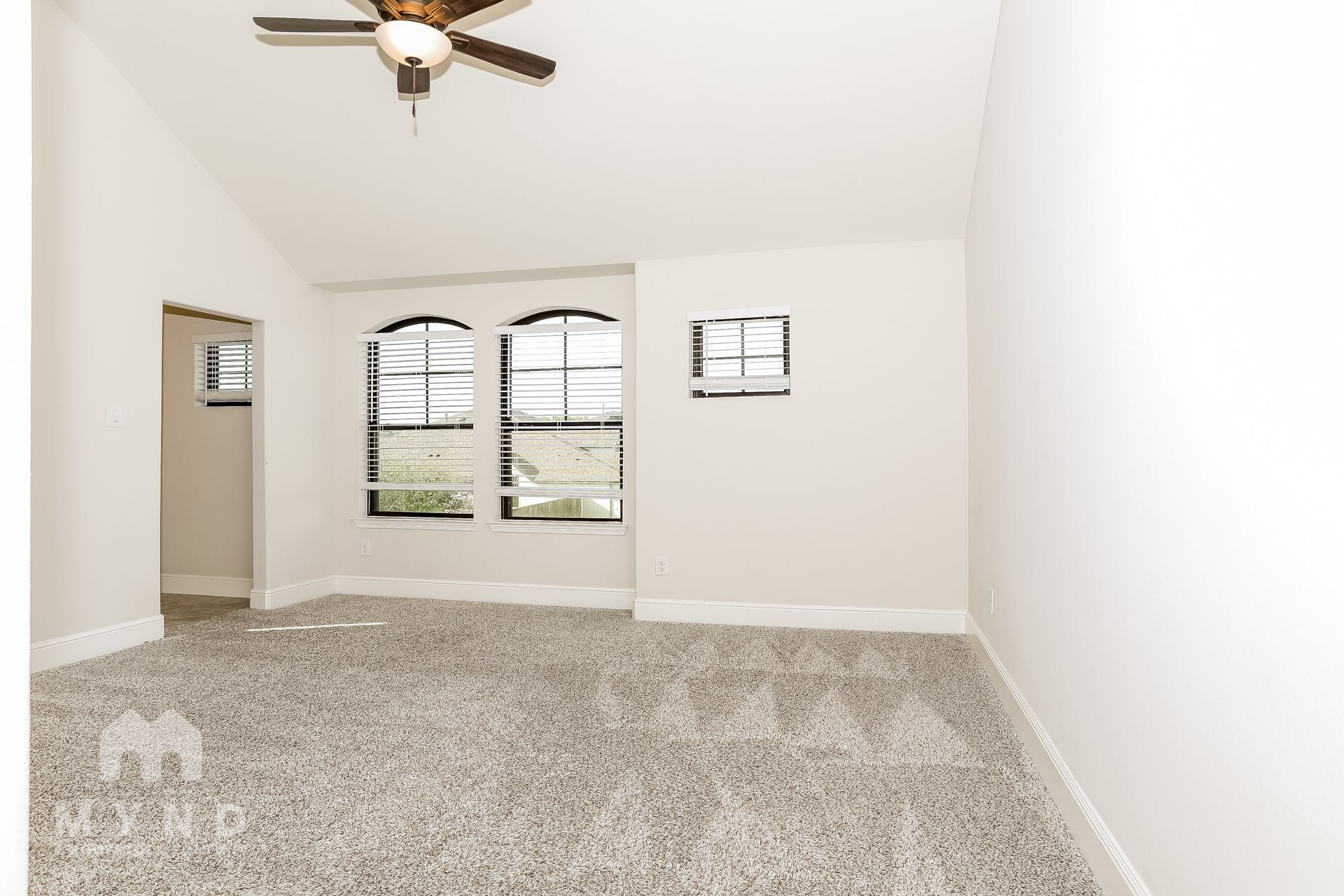 Building Photo - 30627 S Creek Way