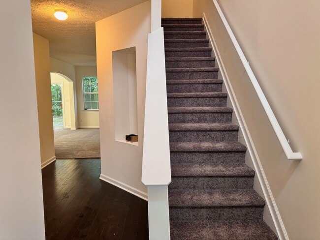 Building Photo - Peaceful 2-Story Townhome - Soothing sound...