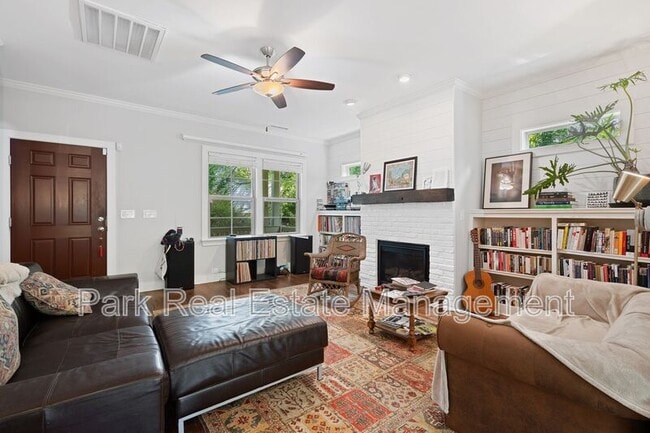 Building Photo - 1111 W Murray Ave