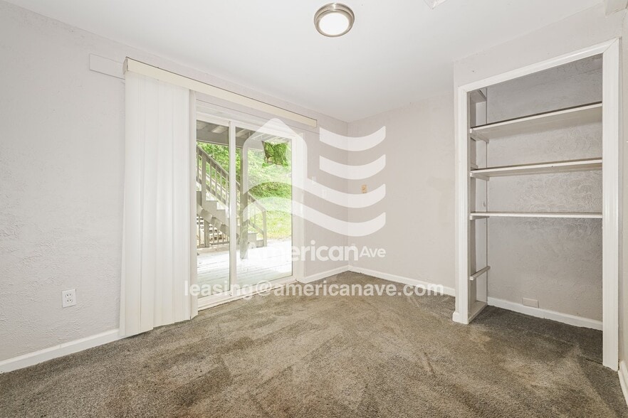 Building Photo - 1346 Beverly Rd