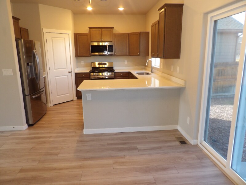 Building Photo - 10496 Kalama Dr