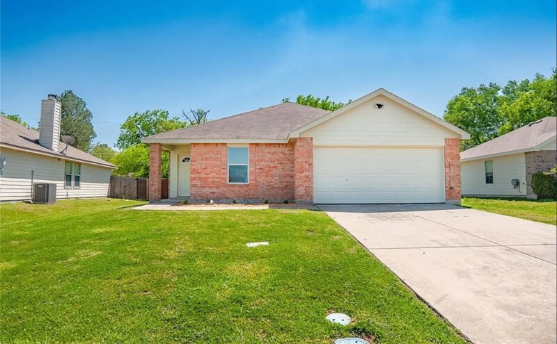 Building Photo - 119 Sandlewood Dr