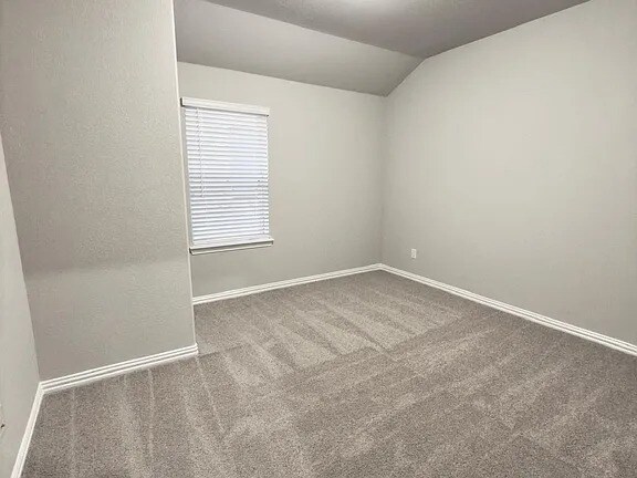 Building Photo - 3921 River Rock Ave