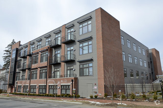 Building Photo - Chestnut Street Lofts