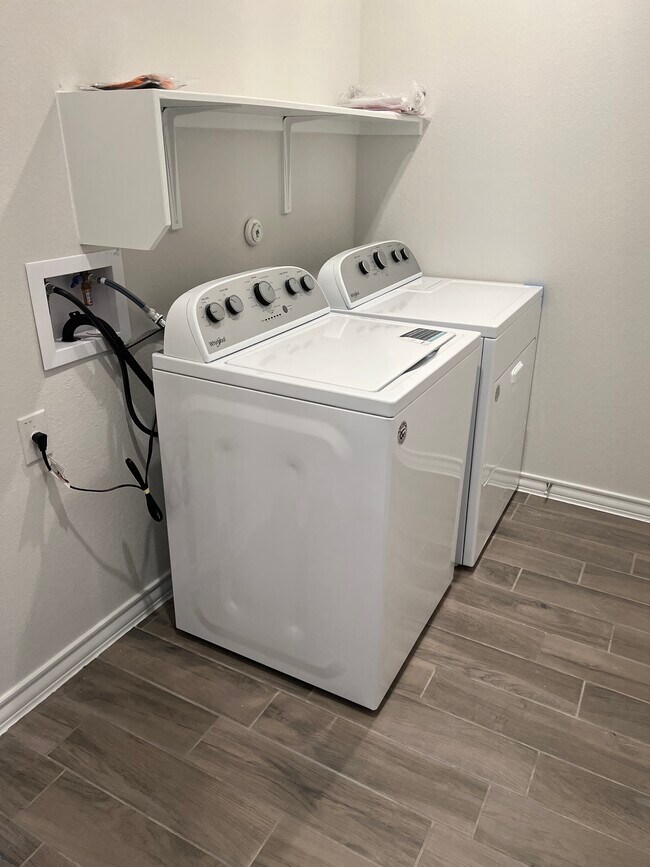 Laundry - 878 Pepperbark Loop