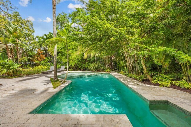 Building Photo - 755 Tiziano Ave