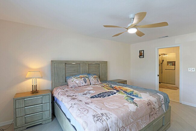 Building Photo - 11921 Seabreeze Cove Ln