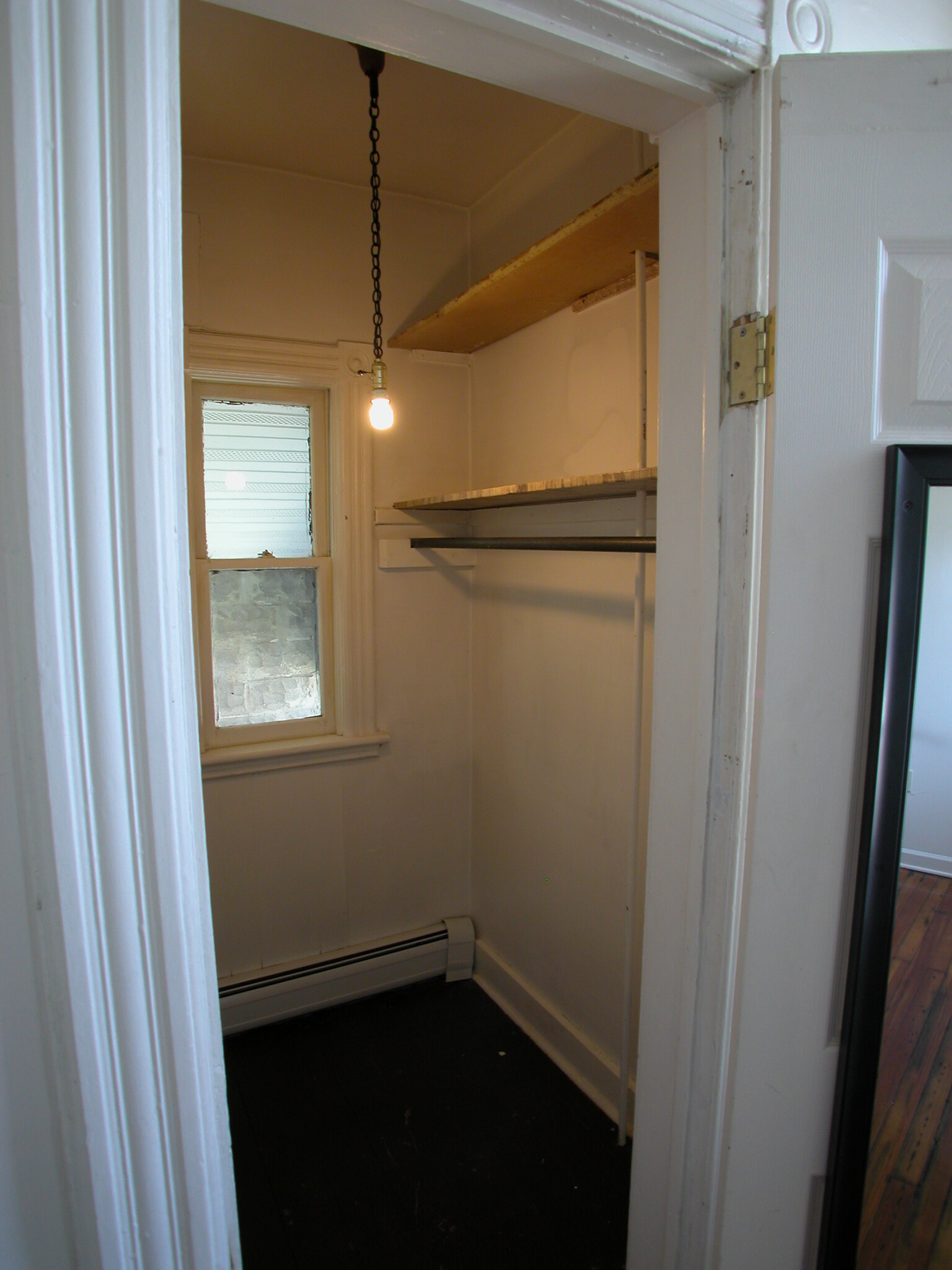 Walk-in closet! - 534 Yates St