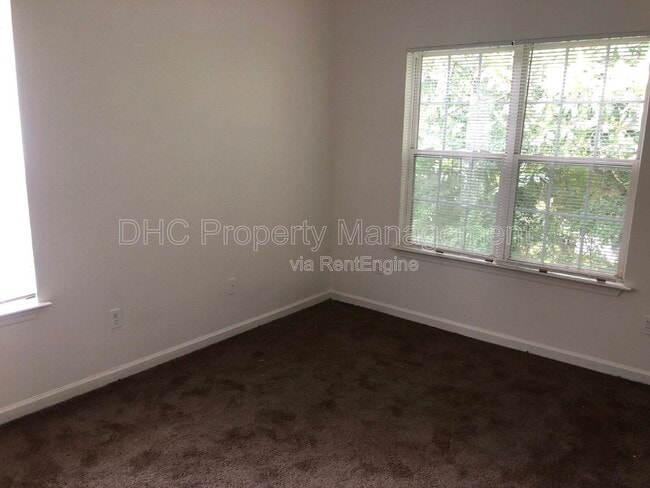 Building Photo - 1944 North Avenue NW