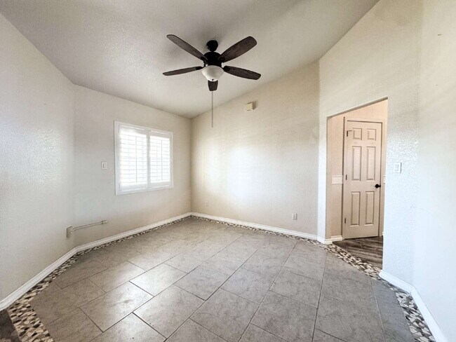Building Photo - “Spacious 4-Bedroom, 2-Bathroom Home with Pool in Tamarack”