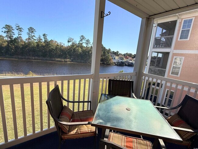 Building Photo - 628 Waterway Village Blvd