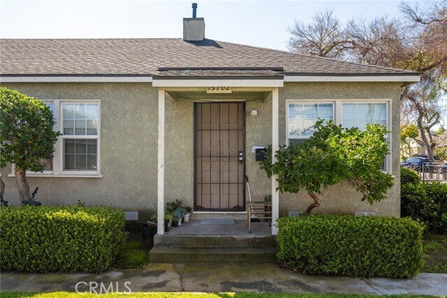 Building Photo - 15702 Halldale Ave