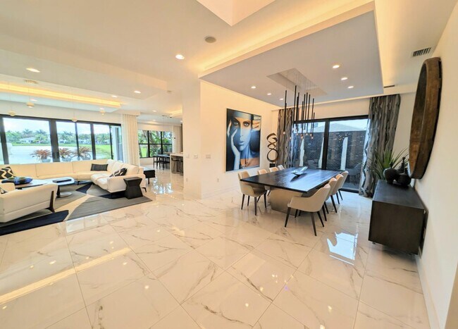 Building Photo - 17299 Pagoda Palms Dr