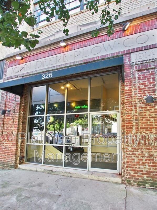 Building Photo - 326 Nelson St SW
