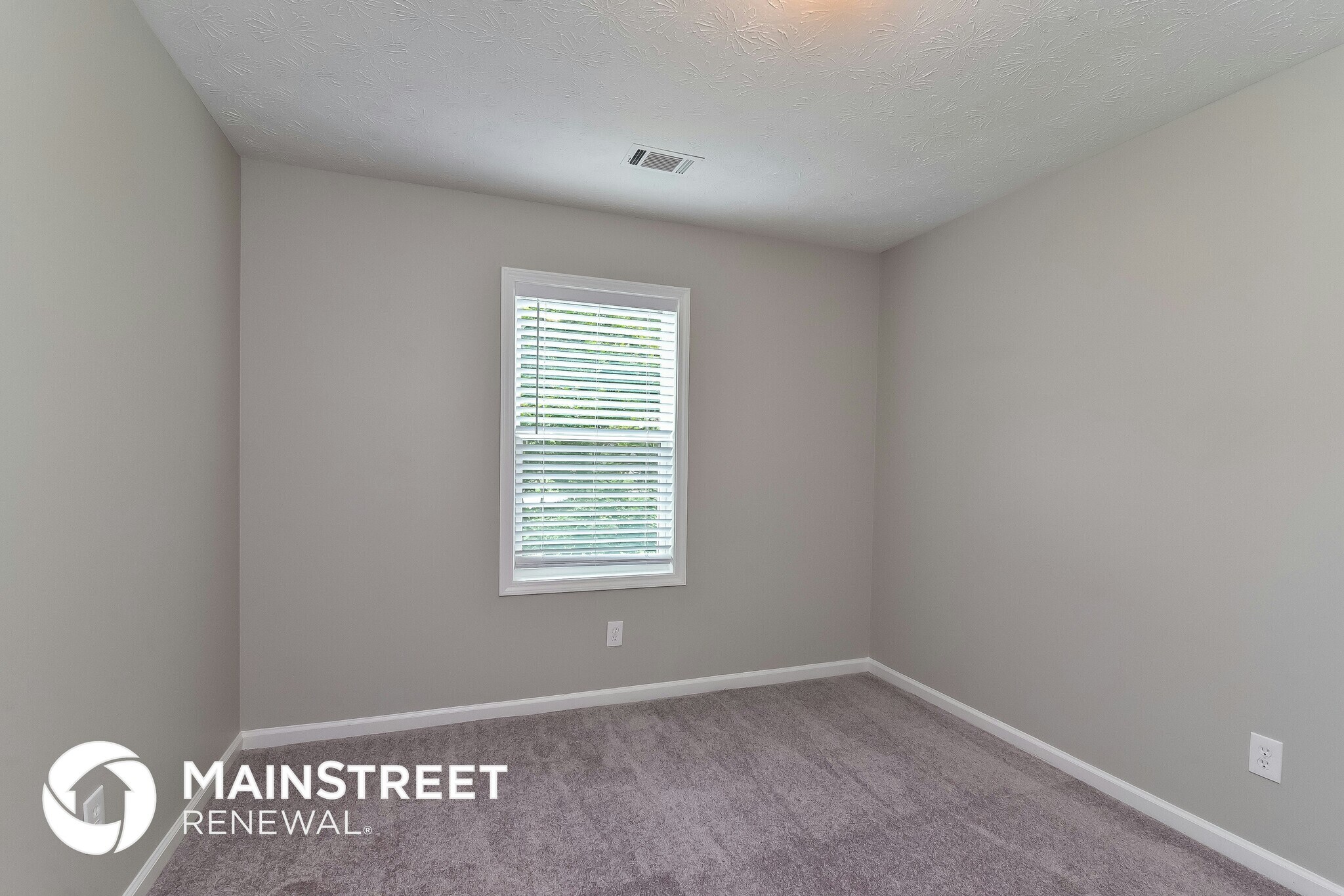 Building Photo - 54 Hidden Valley Dr SW