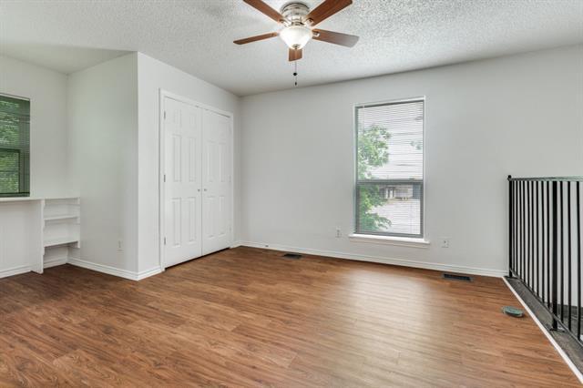 Building Photo - 809 E Pioneer Dr
