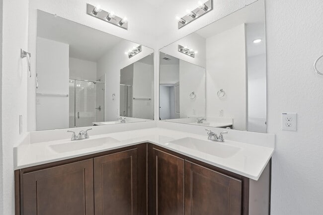 Building Photo - 4506 Blue Mountain Laurel St